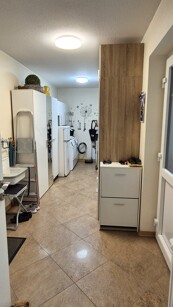 HWR (mit Zugang zur Garage u. dem Sommergarten)