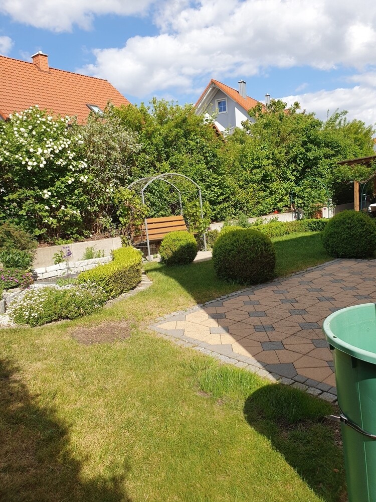 Terrasse u. Garten