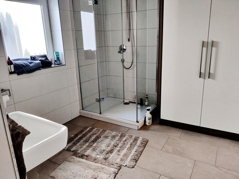 oberes Badezimmer