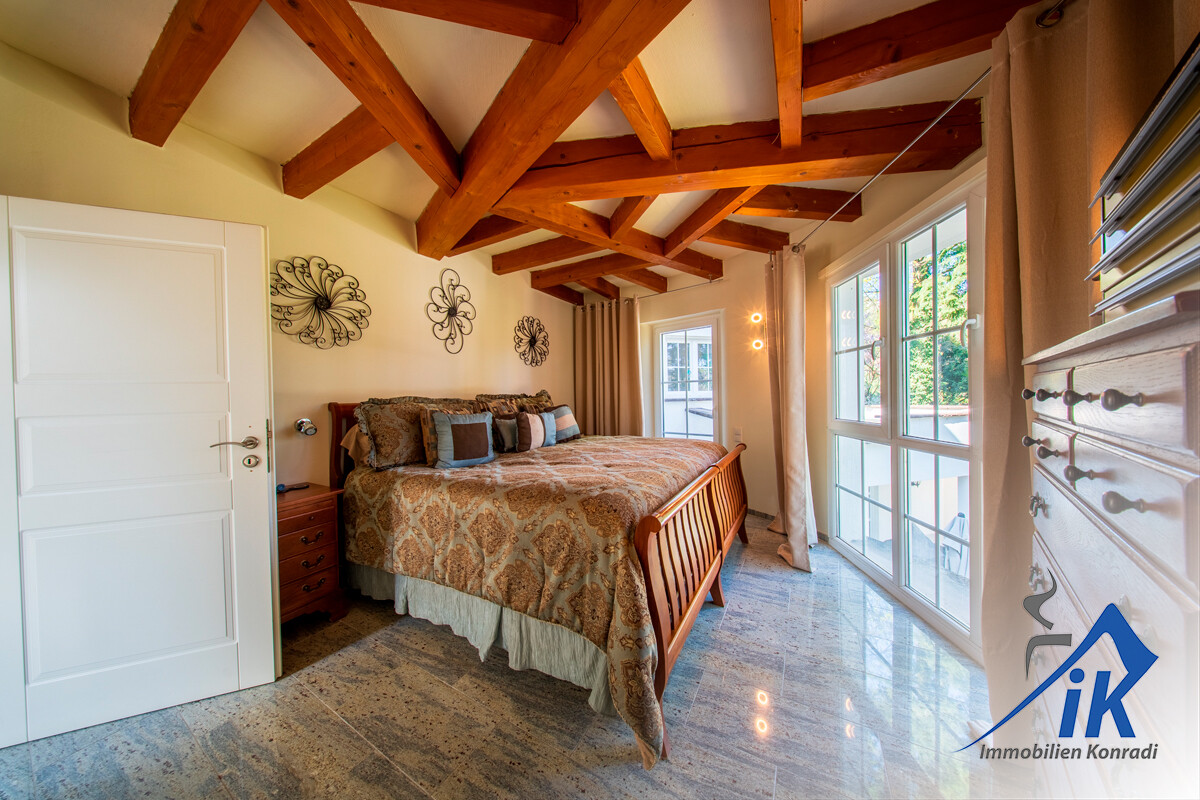 Schlafzimmer OG