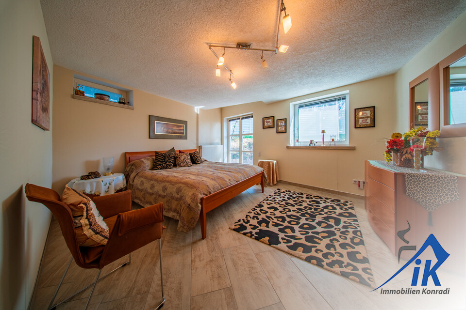 Schlafzimmer KG