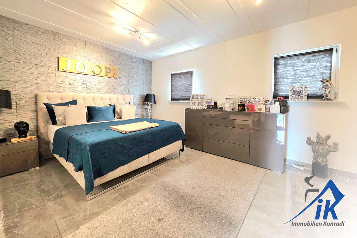Schlafzimmer 4