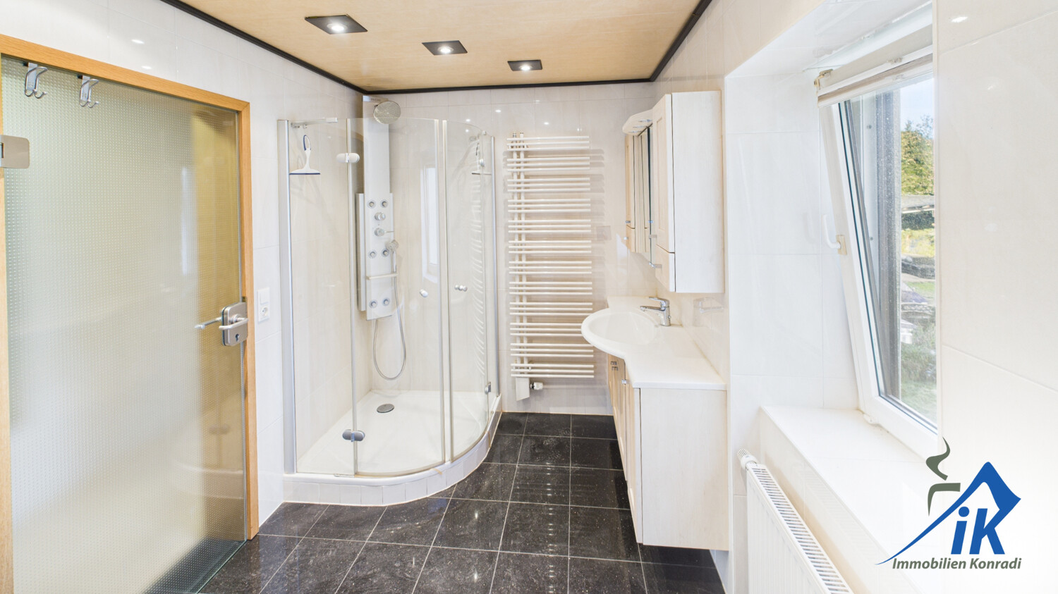 Badezimmer OG 