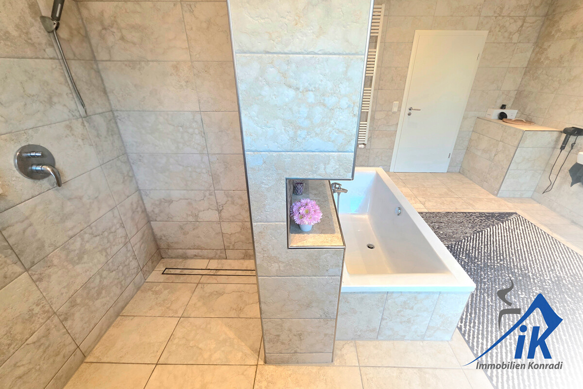 Badezimmer OG 