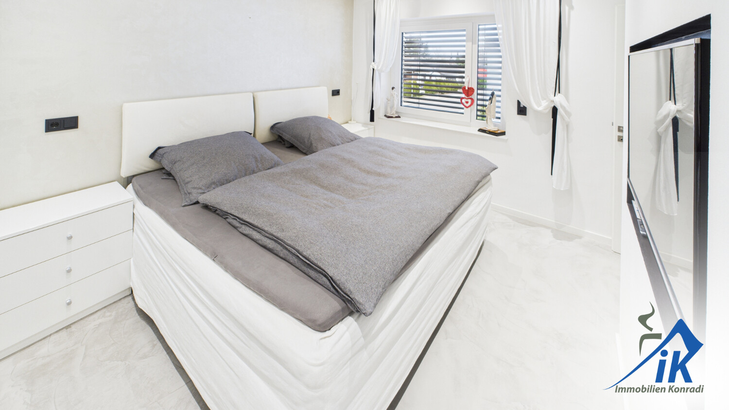 Schlafzimmer OG