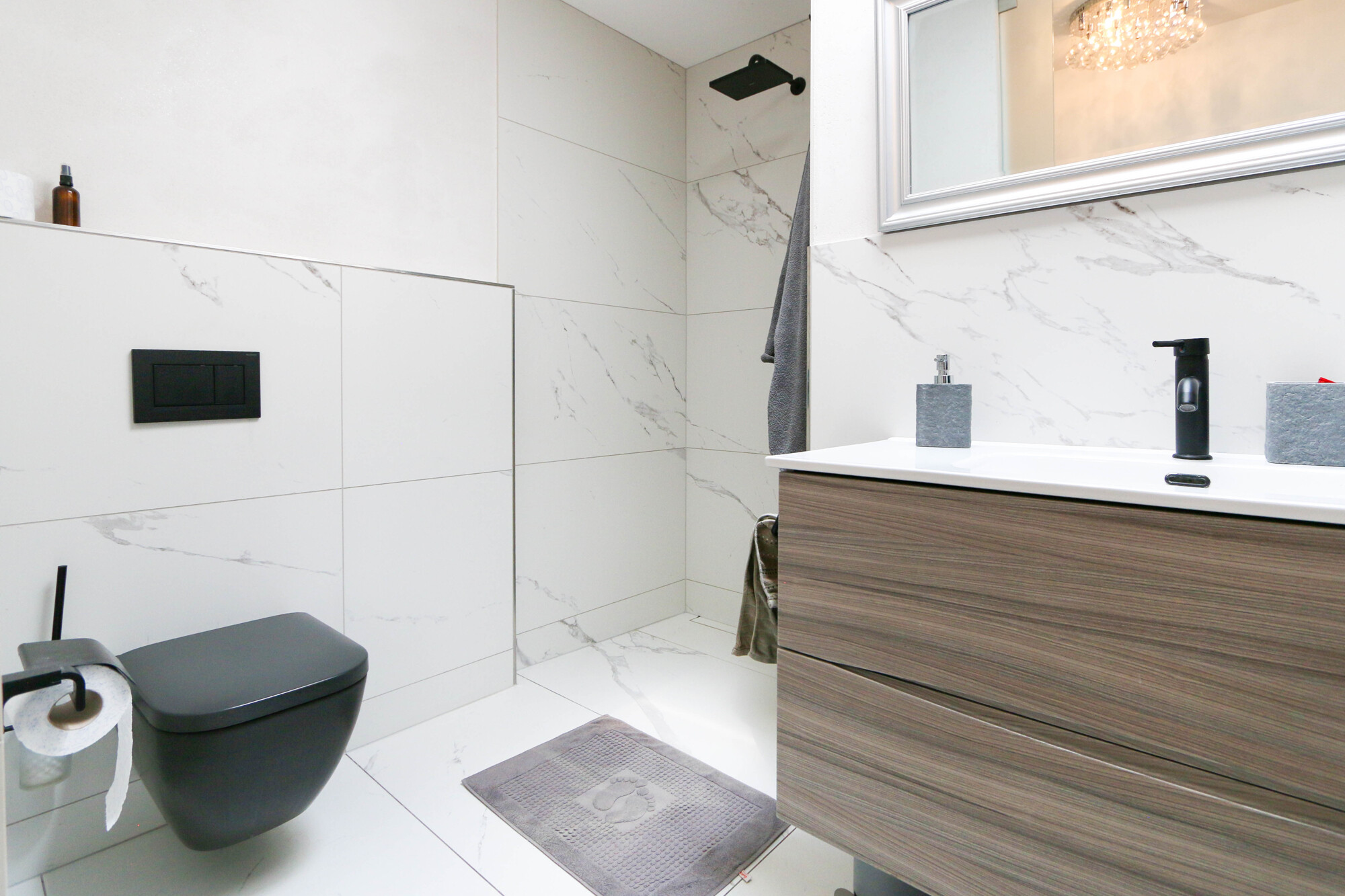 bathroom/