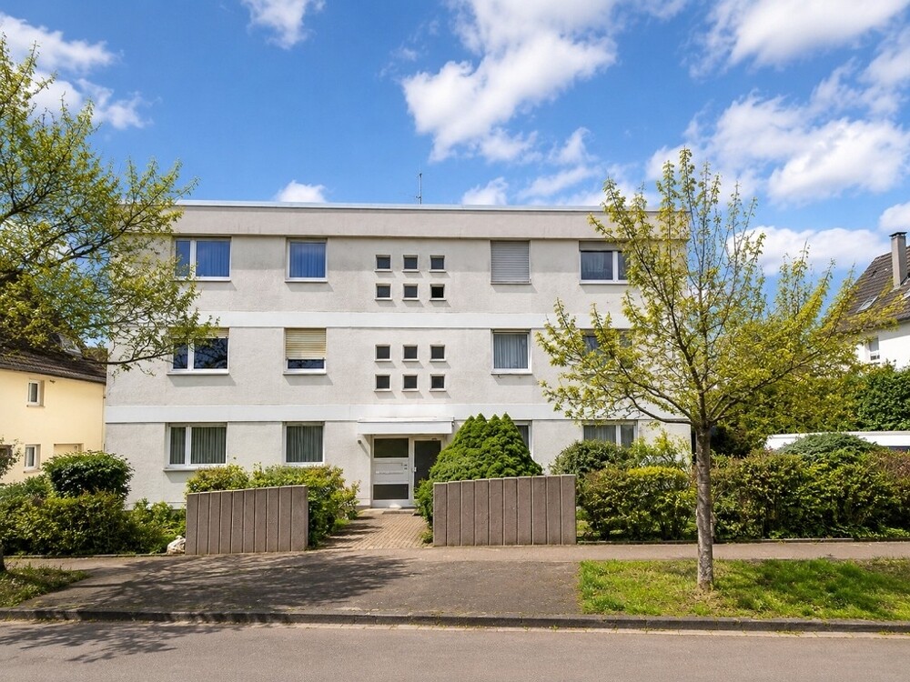 Straßenseite Wohngebäude