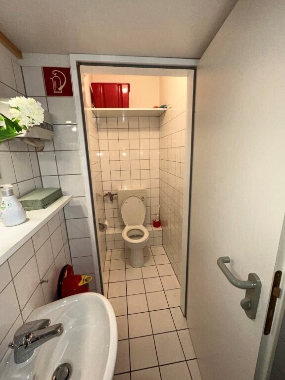 mittlere Etage Bad