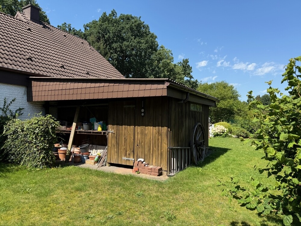 Carport m. Schuppem