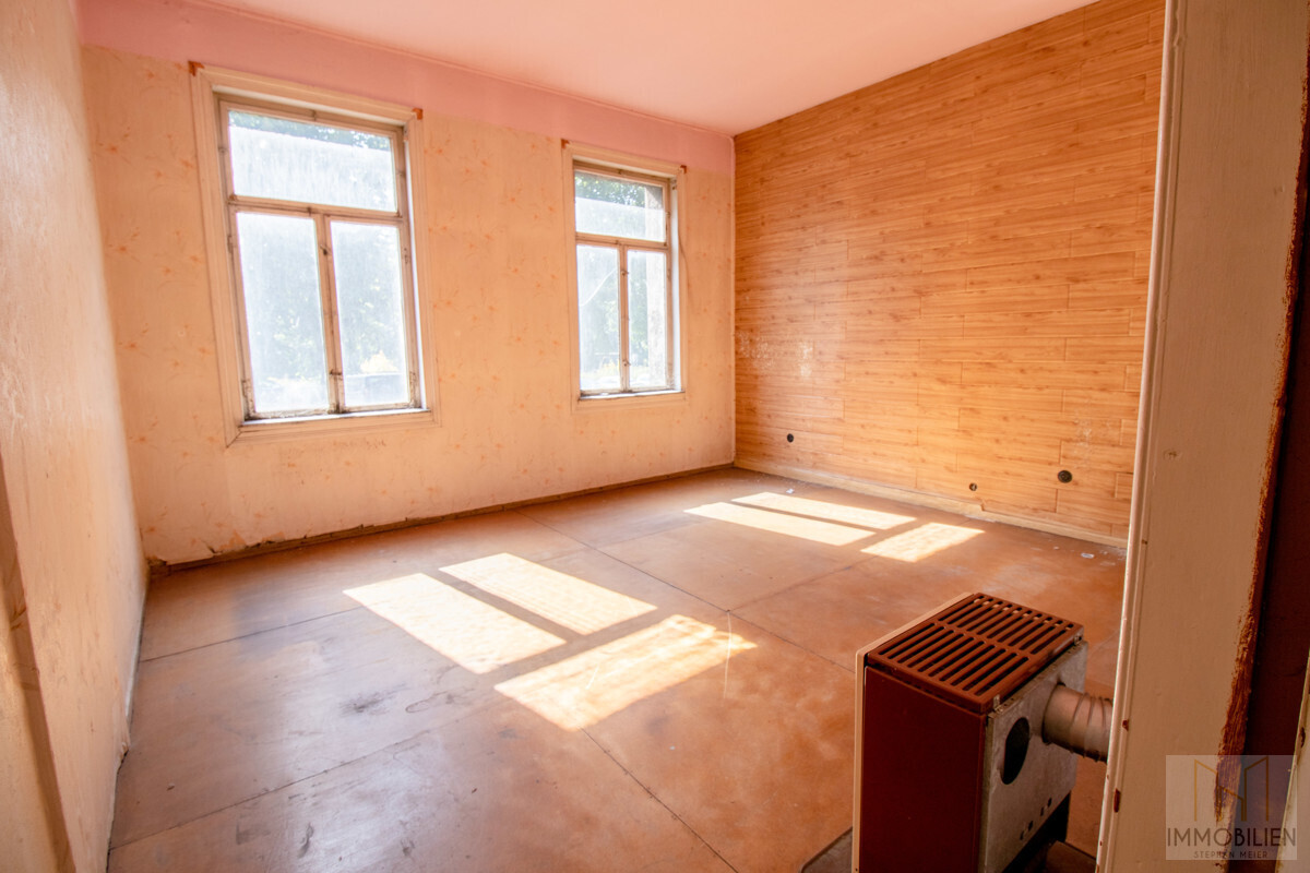 Rechter Eingang - Wohnung OG Zimmer 3