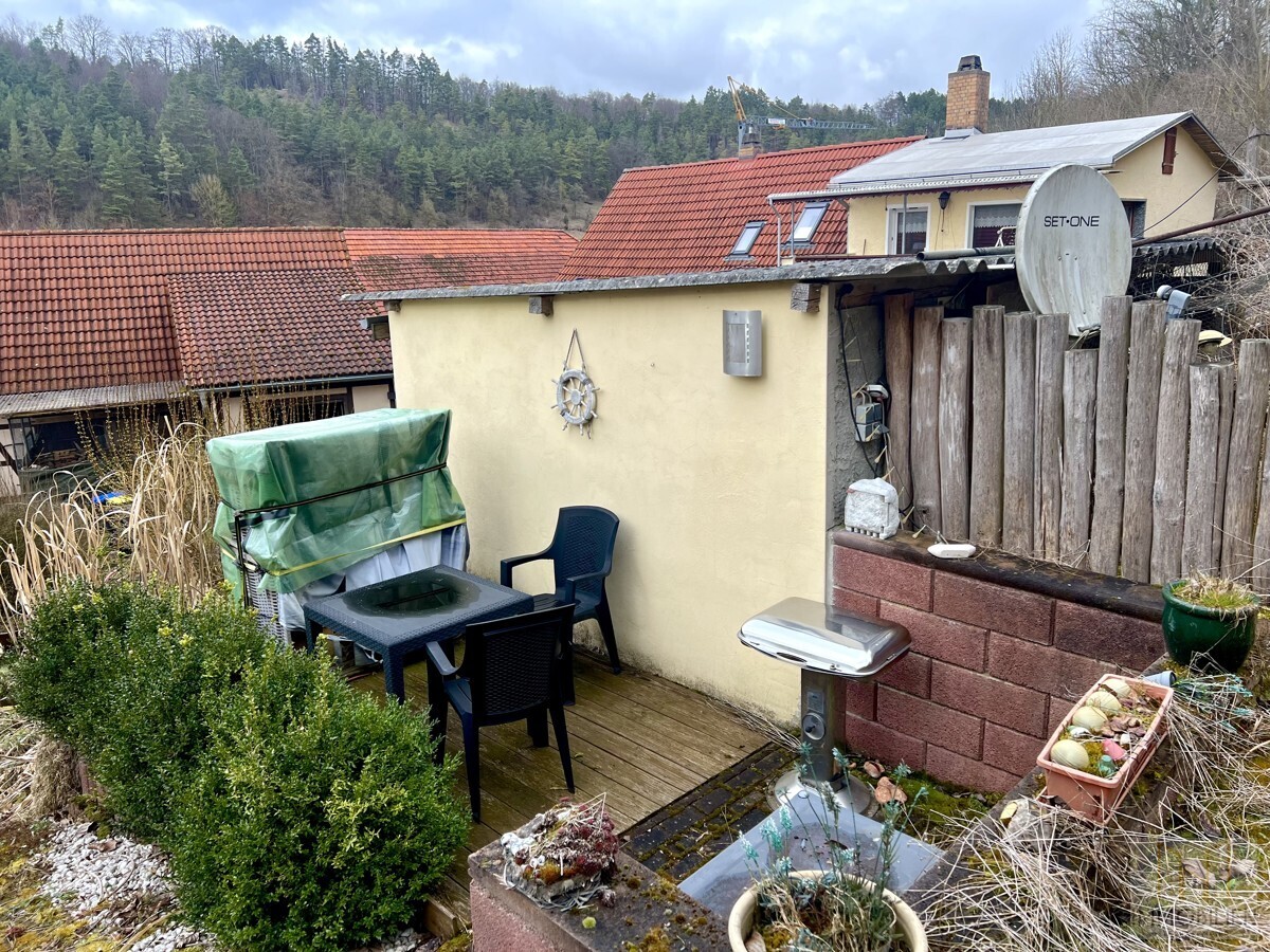 Gemütliche Sitzecke am Nebengebäude