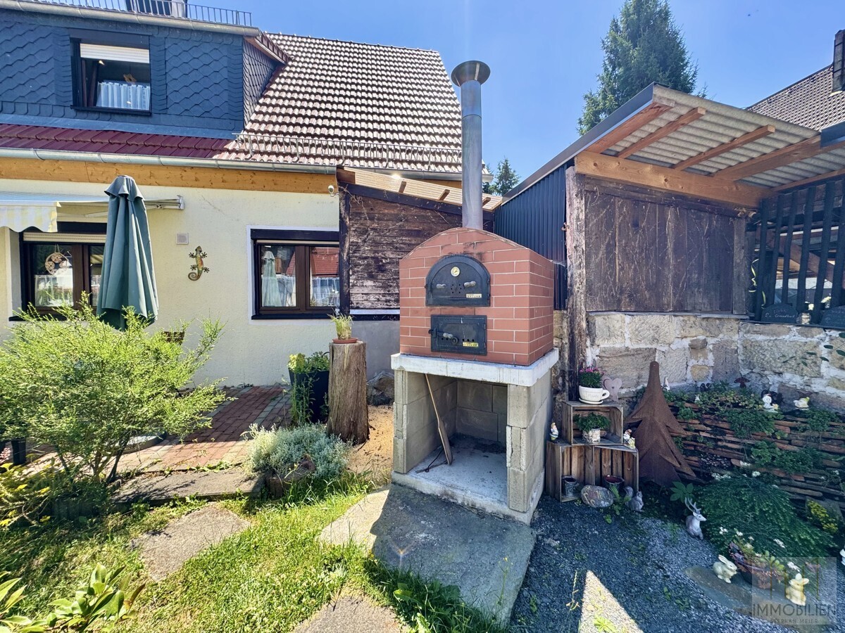 Pizzaofen im Garten