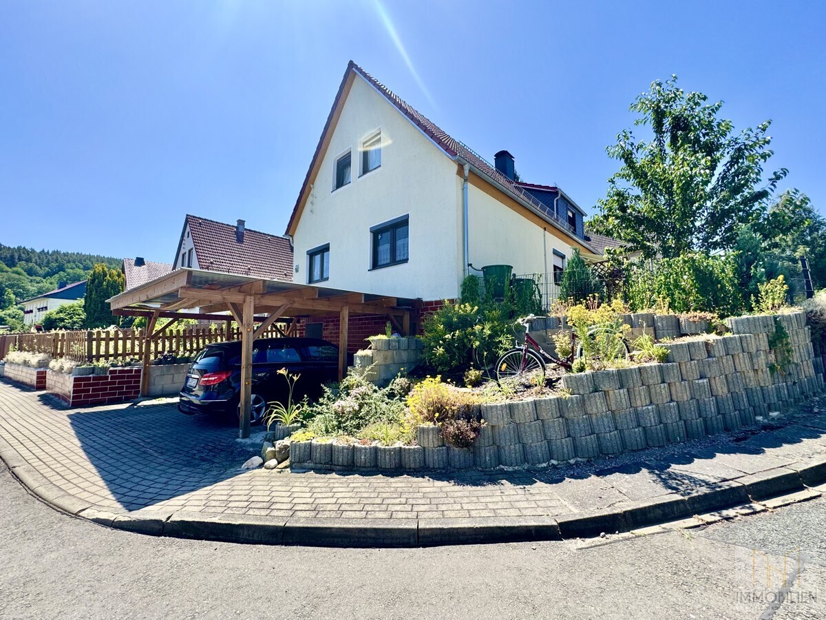 Straßenansicht