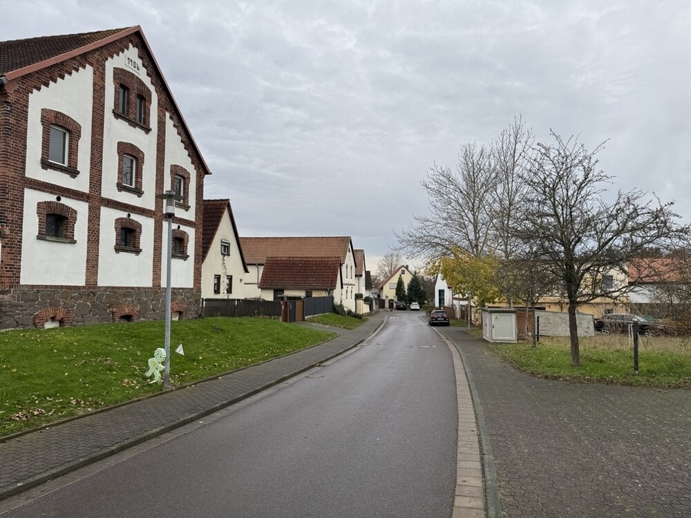 Straßenansicht nach Westen