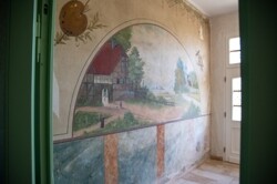 Wandmalerei im Hausflur