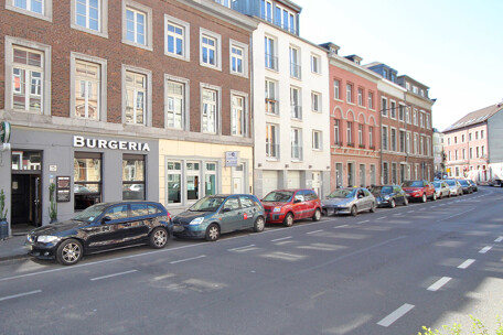 Straßenfront TG18