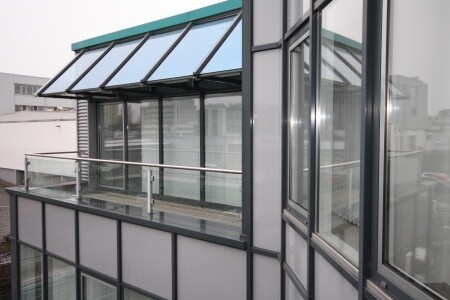 Goßzügiger Büroraum im 2.OG mit eigenem Balkon