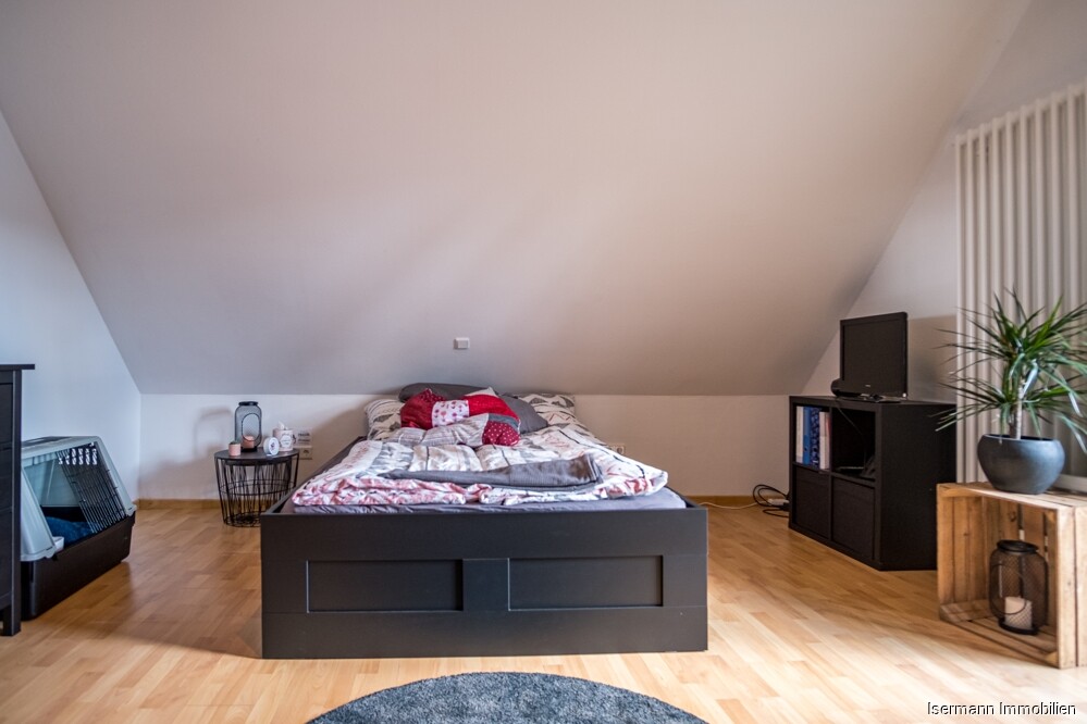 ...und bietet dennoch genügend Platz für die wichtigsten Möbel.