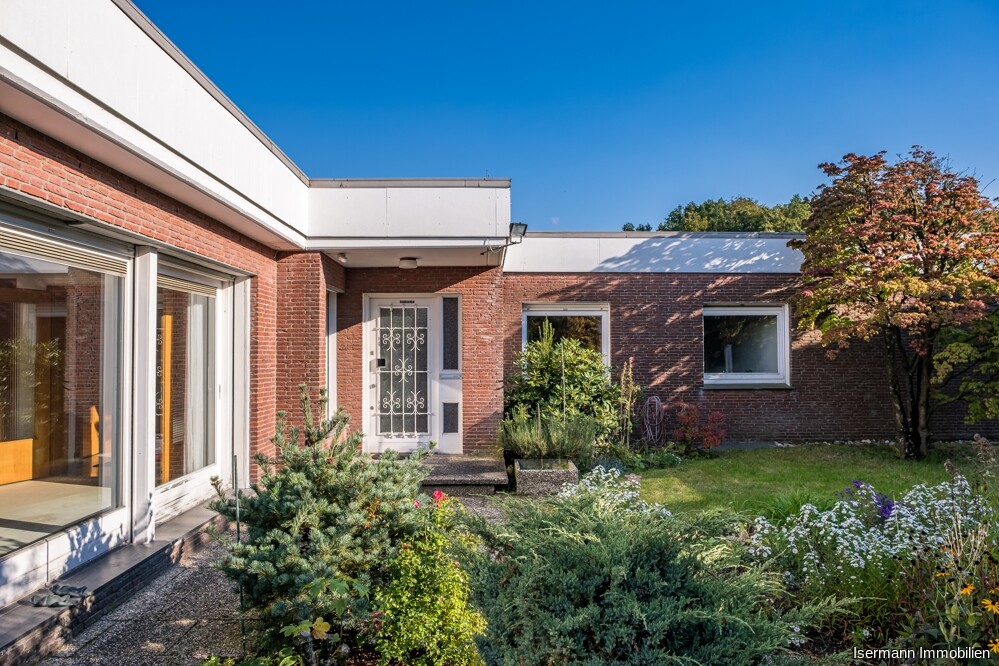 Für Jung und Alt - lichtdurchfluteter Bungalow in hochwertiger Wohngegend von Bielefeld