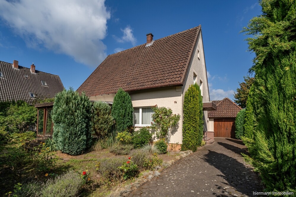 Gepflegtes Ein-/Zweifamilienhaus mit 6 Zimmern in Halle (Westf.)