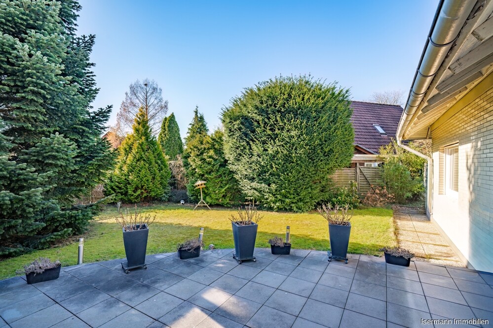 Auch im nicht einsehbaren Garten lässt es sich herrlich relaxen.