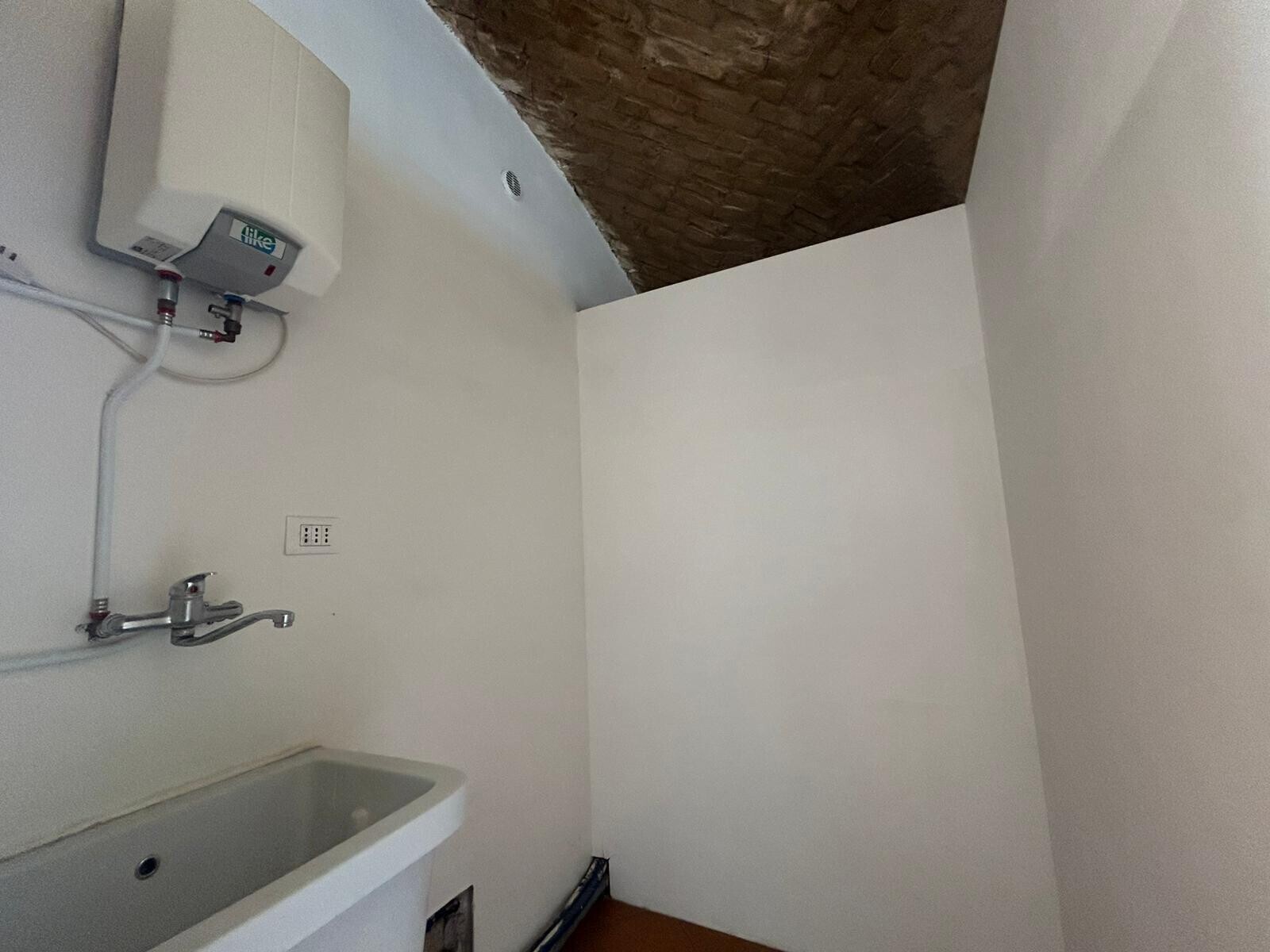 WhatsApp Image 2025-11-05 at 12.06.16 (6)