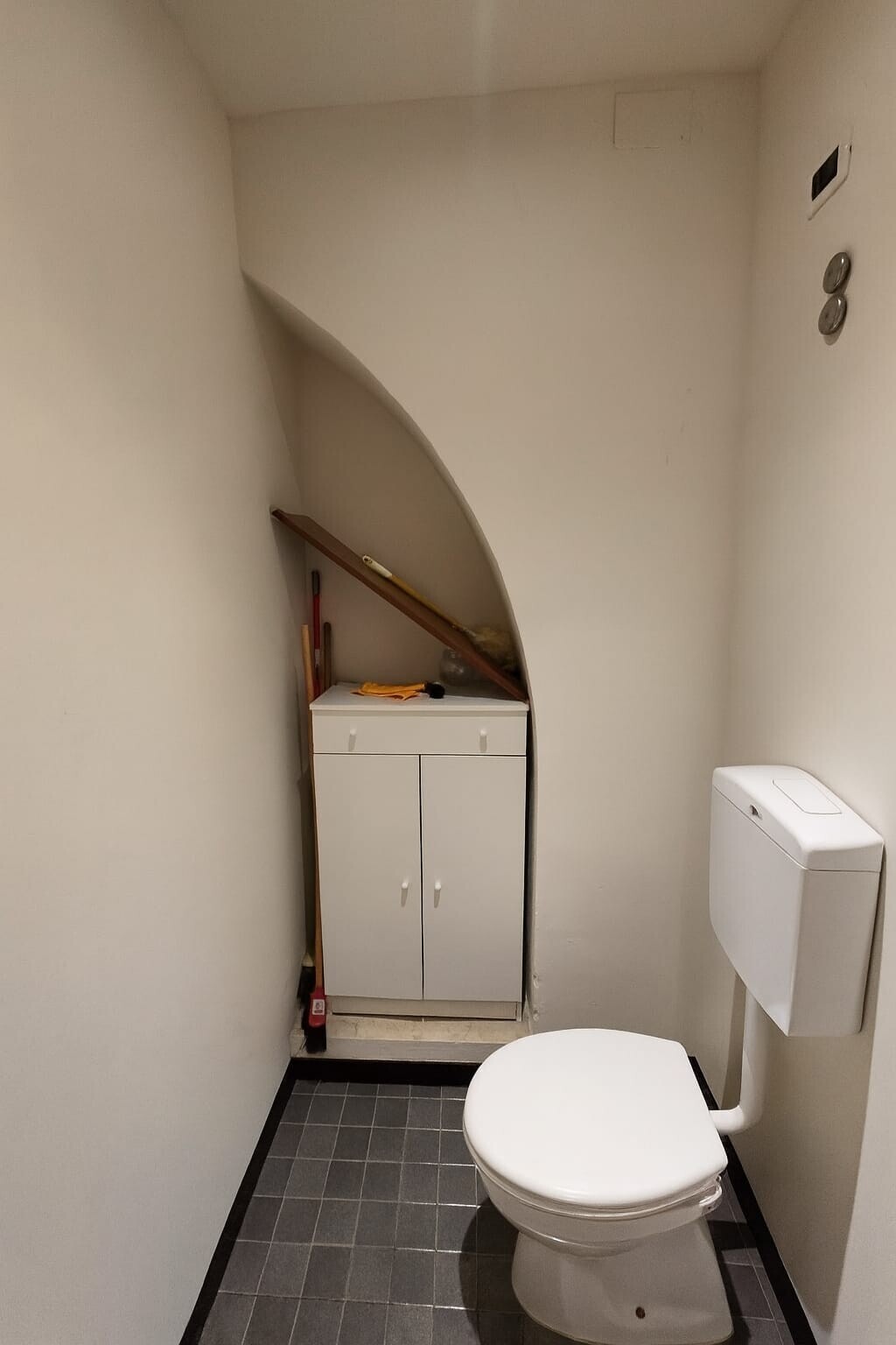 WhatsApp Image 2025-12-02 at 09.25.49