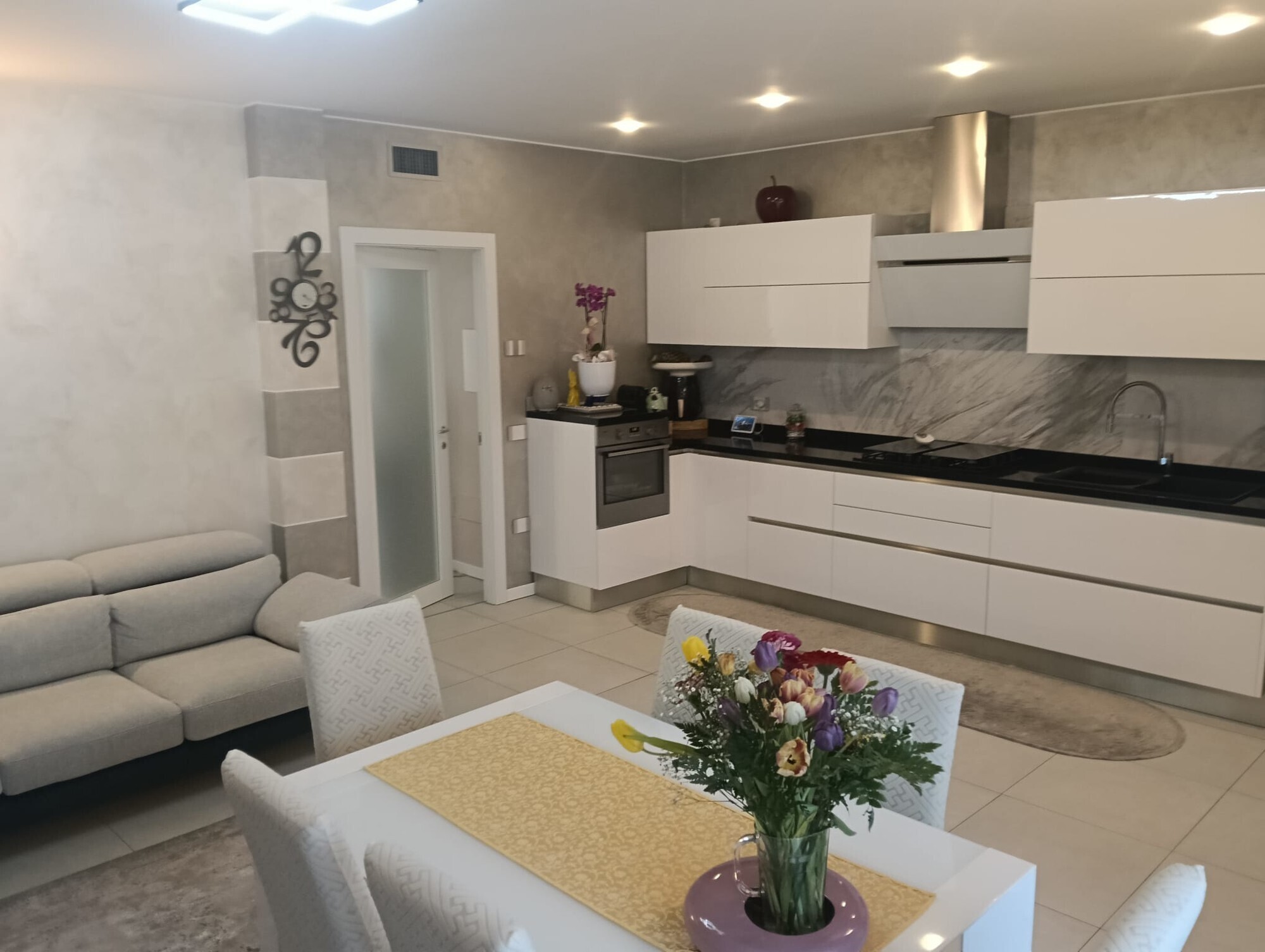 WhatsApp Image 2025-03-21 at 18.34.17 (1)