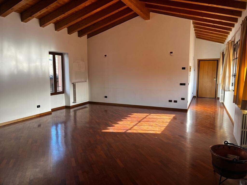 WhatsApp Image 2023-04-18 at 09.25.02 (2)