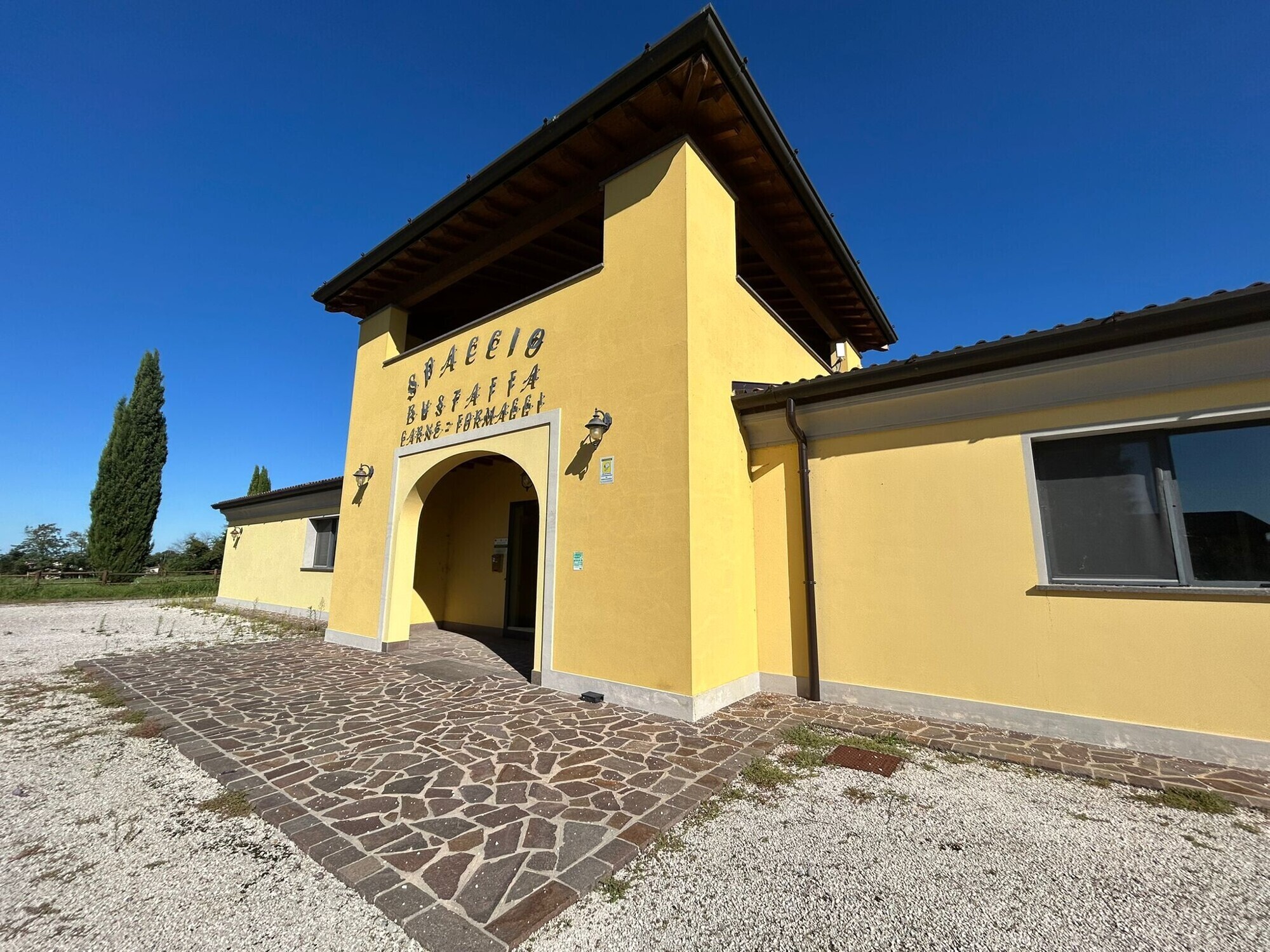 WhatsApp Image 2025-11-12 at 15.03.35 (1)