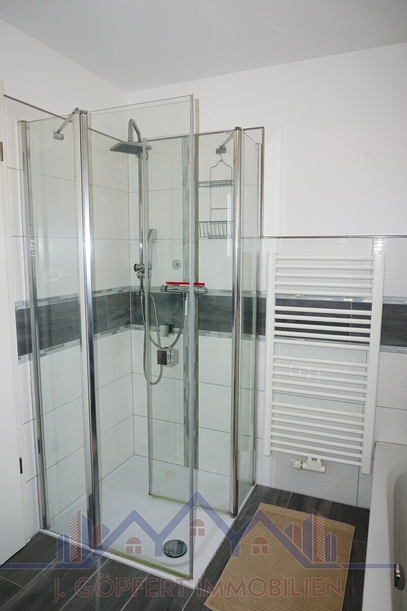 Dusche 1.OG