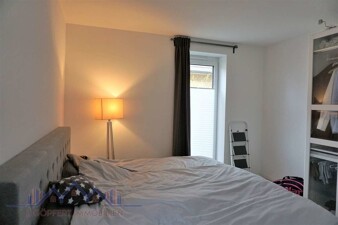 Schlafzimmer Eltern