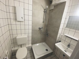 Bad mit Dusche