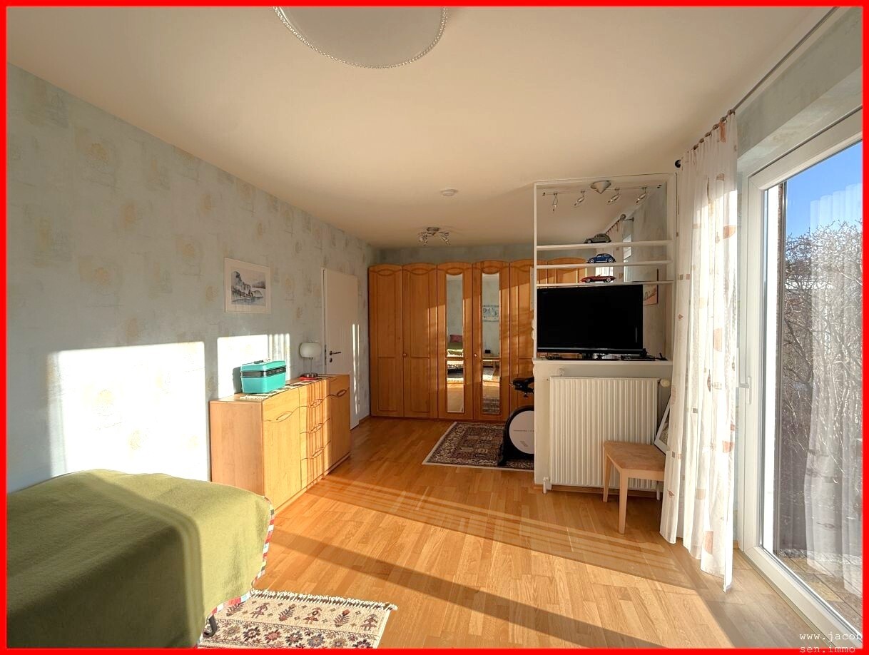 Schlafzimmer zum Garten