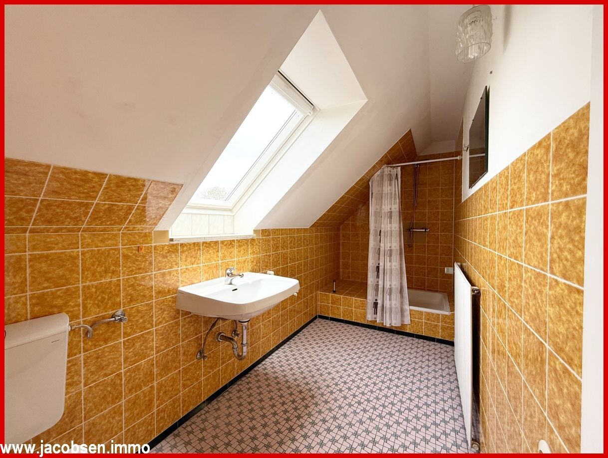 Dachgeschoss Duschbad