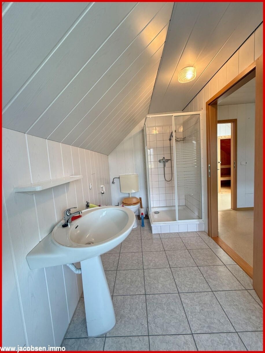 Duschbad im Dachgeschoss