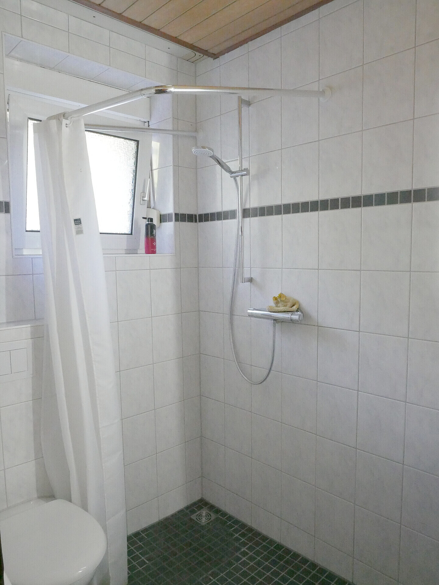 Duschbad EG