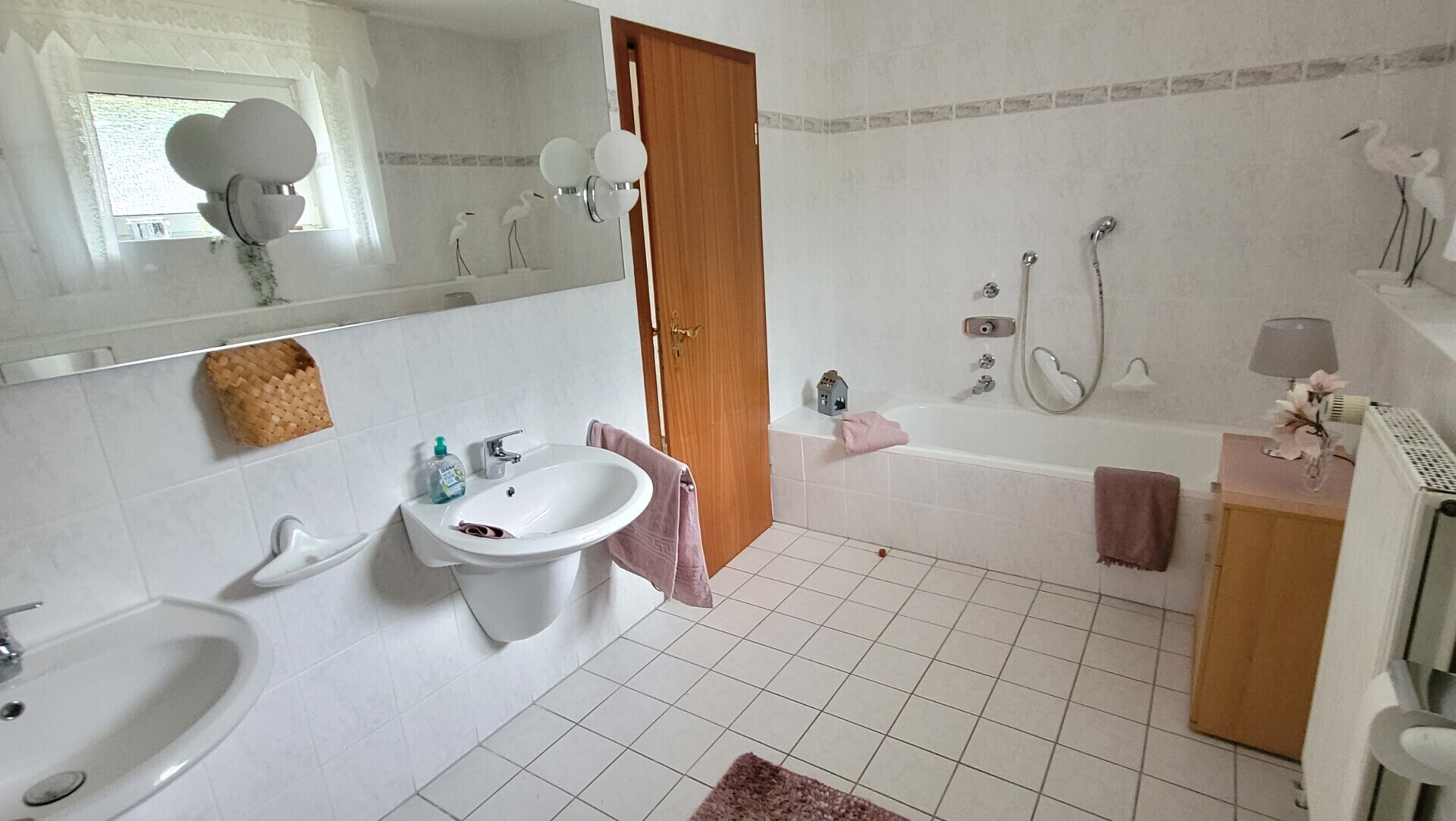 Wannenbad EG