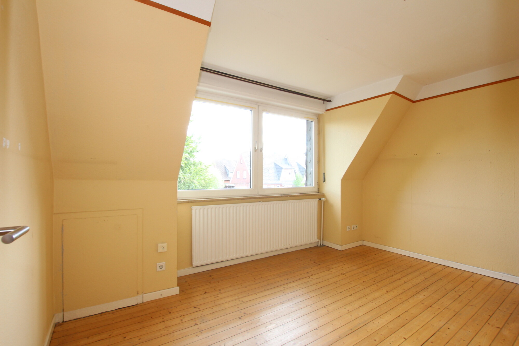 Schlafzimmer 1