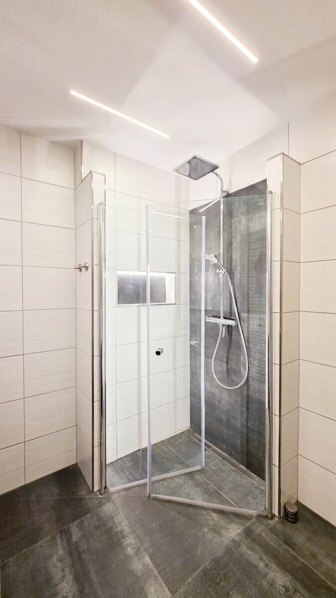 EG Dusche