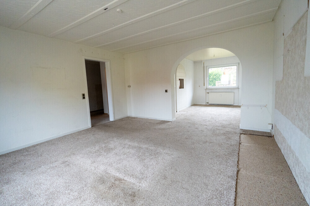 Wohn- und Esszimmer Haus links