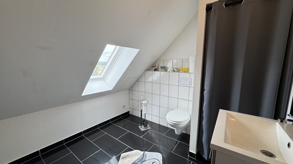 Badezimmer DG