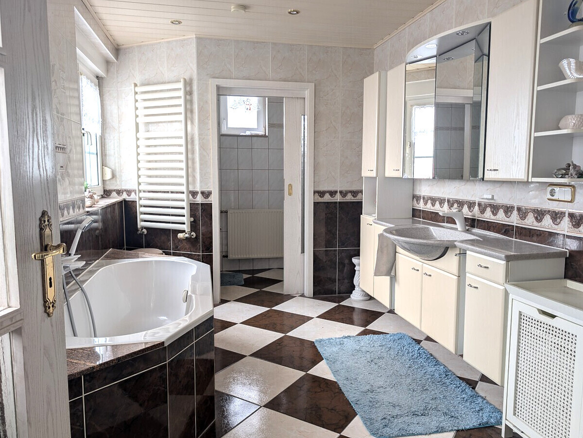 Zwischenebene Badezimmer