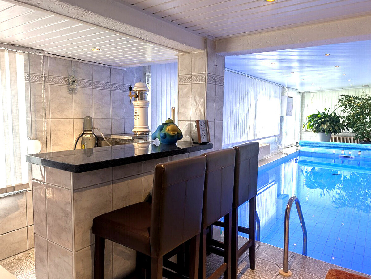 Pool Bar und Zapfanlage