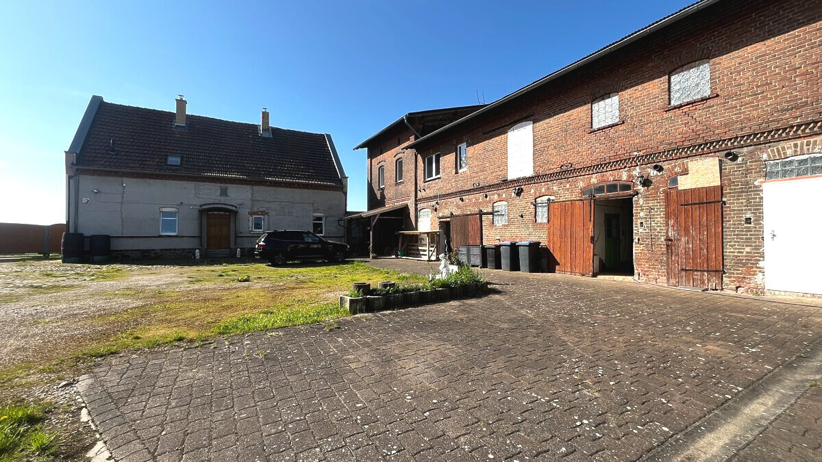 Innenhof/Nebengelass