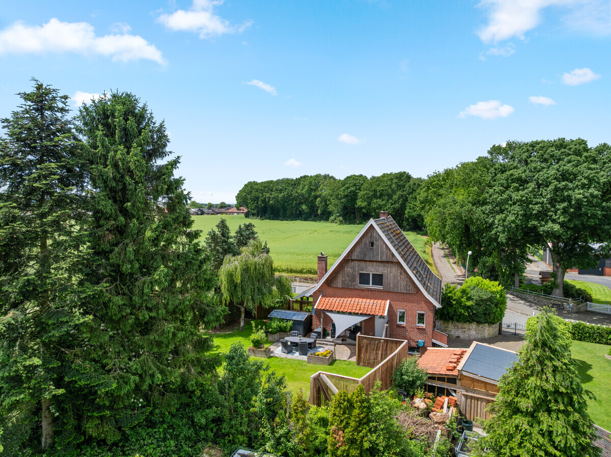 Waldseiterstrasse   (24)