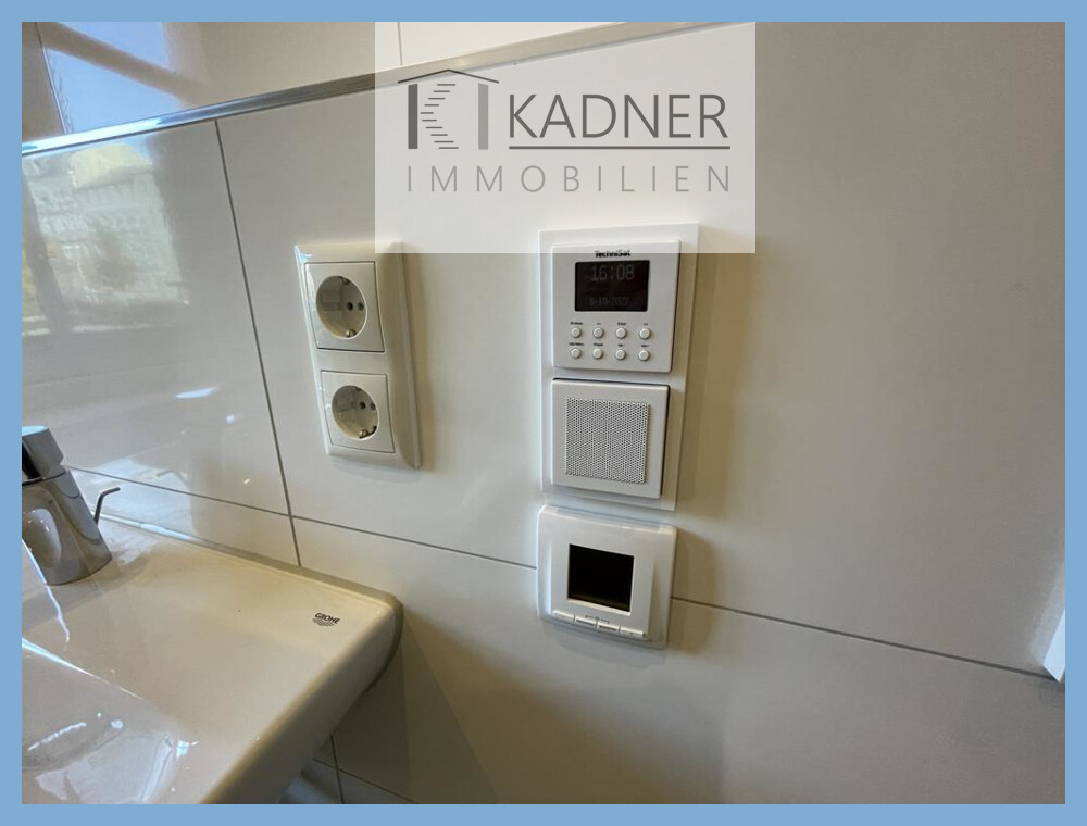 zusätzliche Fußbodenheizung + Einbauradio im Bad