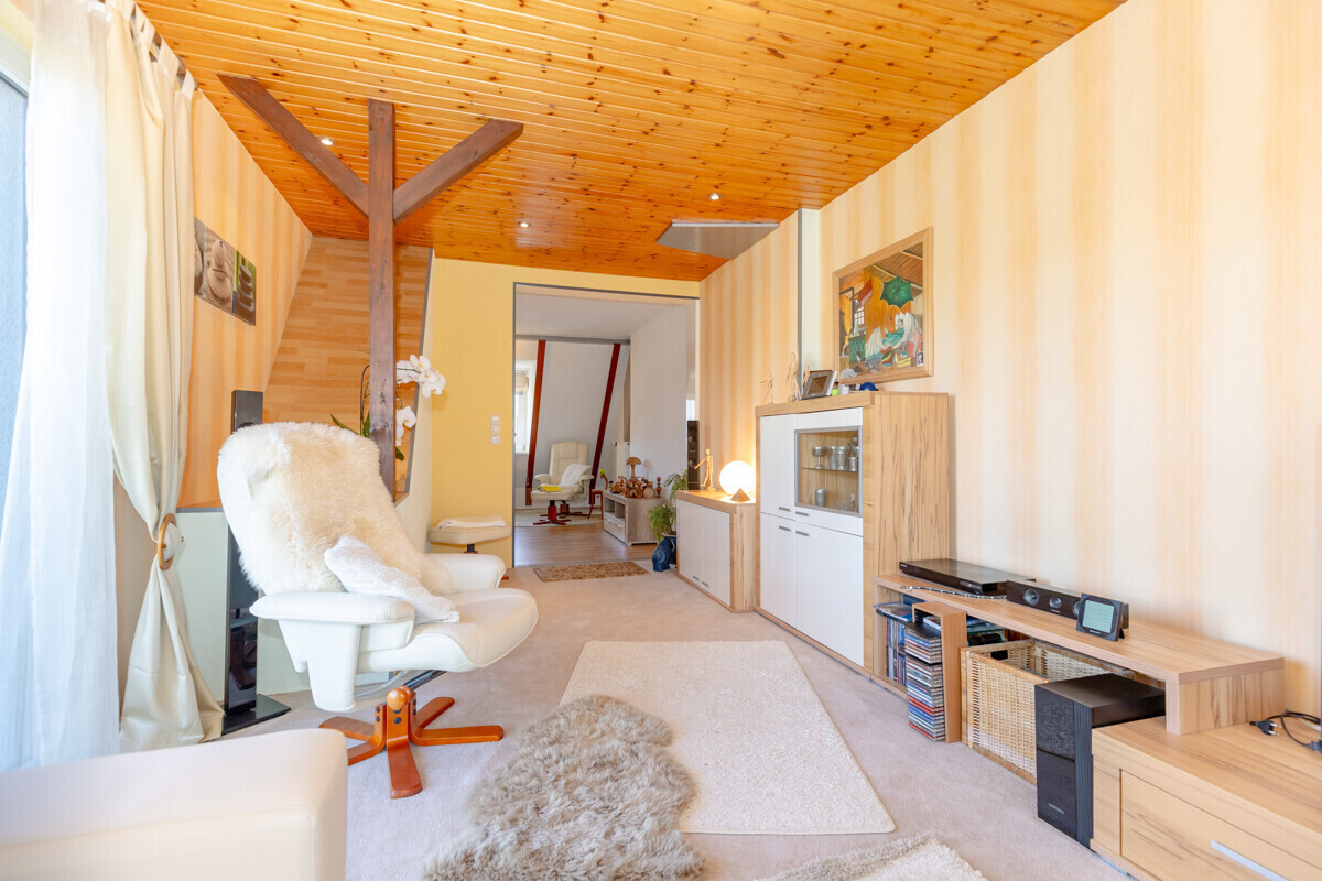 Schlafzimmer 1