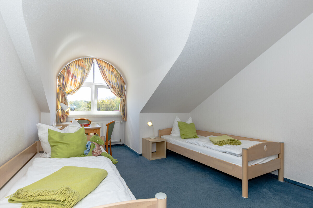 Schlafzimmer 2