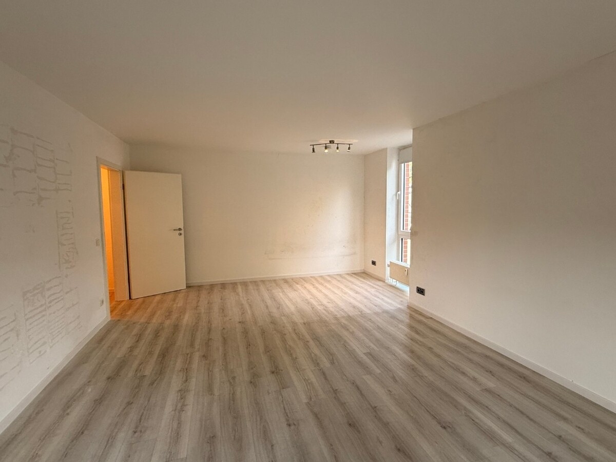 Geräumiges Wohnzimmer